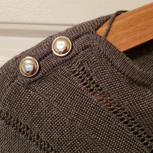 WHITE HOUSE BLACK MARKET CHEVRON ZIG ZAG PONCHO PU - Picture 4 of 8